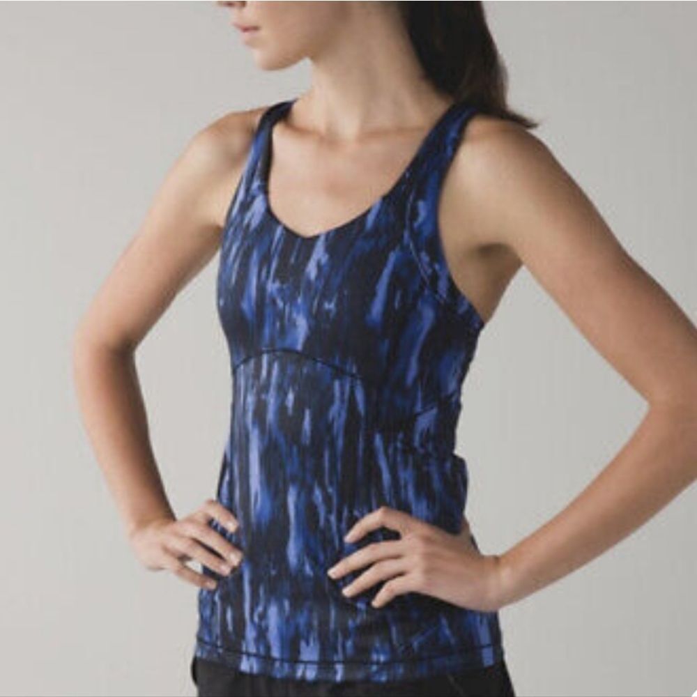 BRAND NEW KYODAN ACTIVE SHIRT SLEEVELESS WITH BUILT IN SPORT BRA